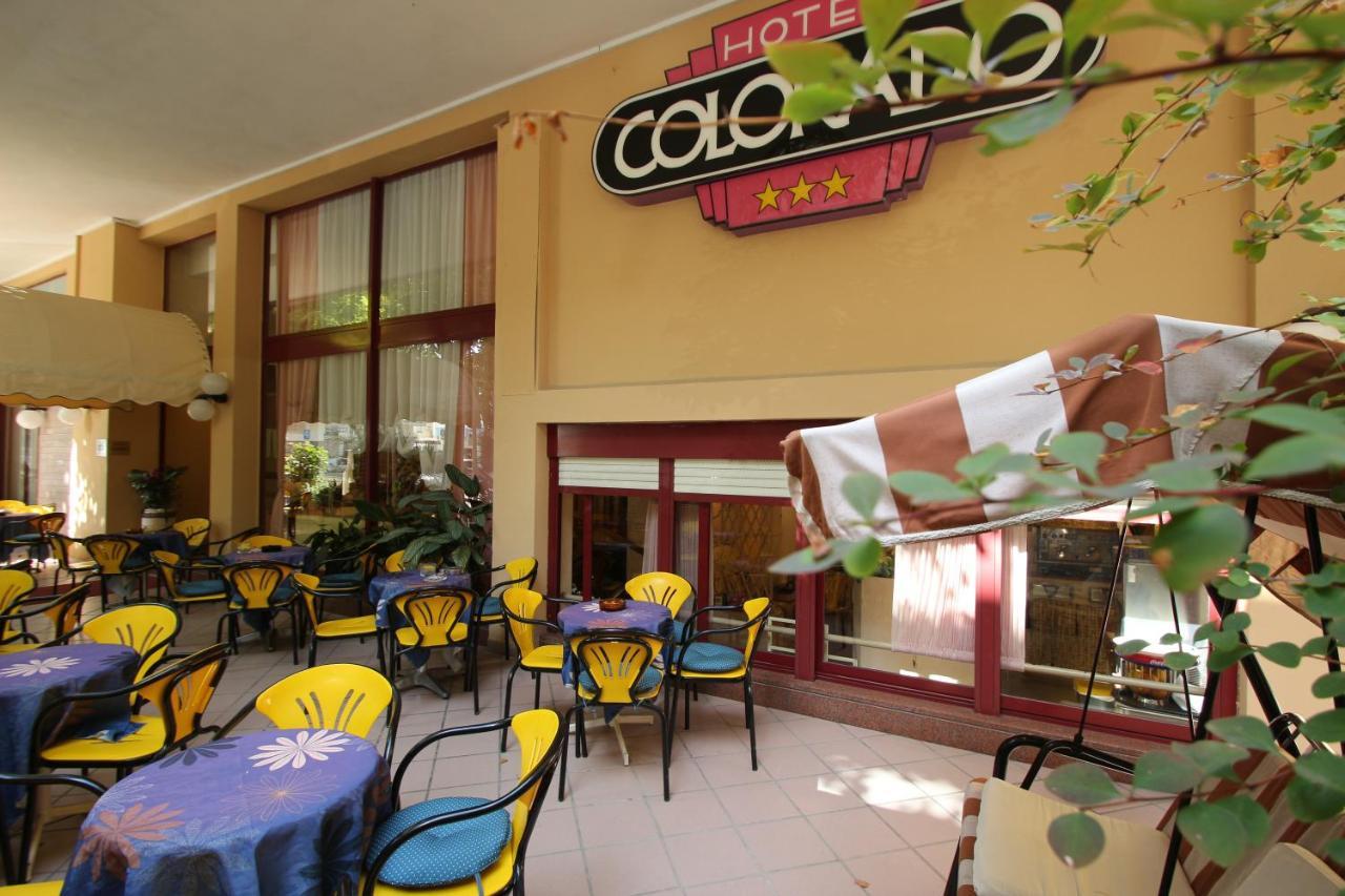 Hotel Colorado Rimini Bagian luar foto