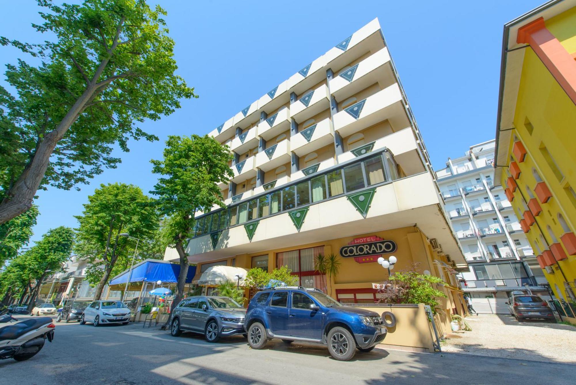 Hotel Colorado Rimini Bagian luar foto